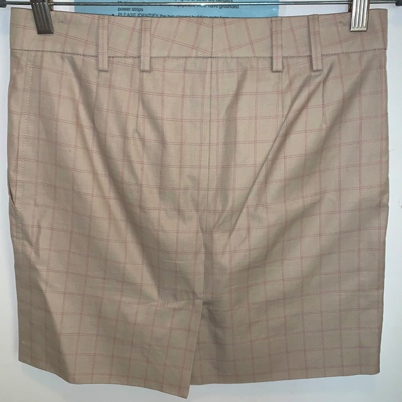 TSE size 2 tan/pink light plaid skirt with front pockets. - Picture 2 of 2